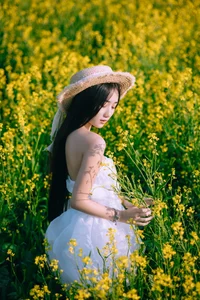 YiTuYu Art Language Vol.4426: Artistic Synergy with Yi Yu He Bao Dan - image 35
