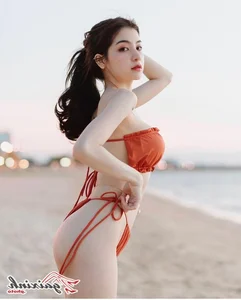 Exploring Modern Bold Fashion: A Deep Dive into Aesthetic Lingerie Photography Trends - image 5