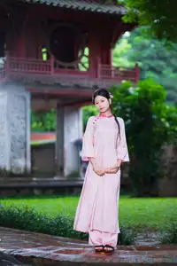 VGU No.182: Graceful Pink Ao Dai & Lotus Flowers – Enchanting Vietnamese Beauty - image 2