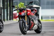 Ducati Panigale V4 2025 Arrives in Vietnam: The Ultimate Fusion of Speed and Italian Artistry - image 9