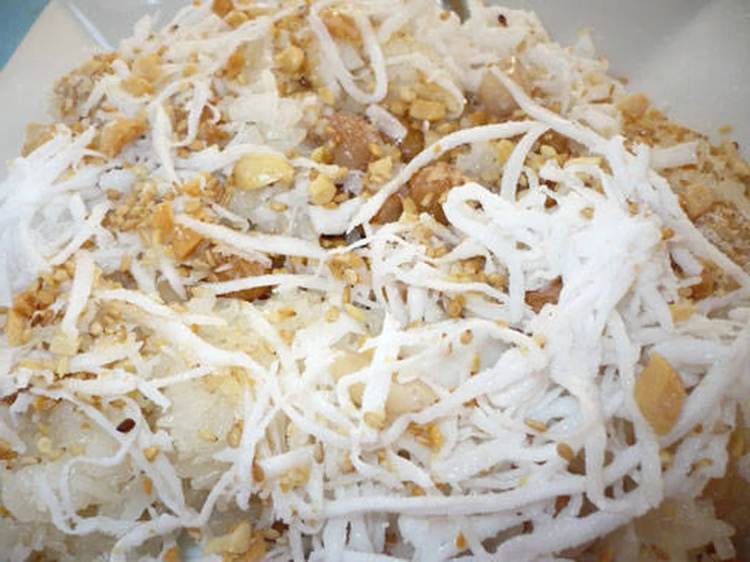 Phu Yen Budget Food Tour: Feasting for Under 100,000 VND