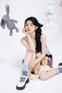 YiTuYu Art Language Vol.7627 Luo Xin Xin: A Journey into Conceptual Portraiture - image 15