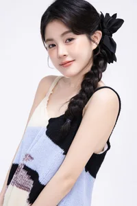 YiTuYu Art Language Vol.7627 Luo Xin Xin: A Journey into Conceptual Portraiture - image 7