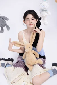 YiTuYu Art Language Vol.7627 Luo Xin Xin: A Journey into Conceptual Portraiture - image 13
