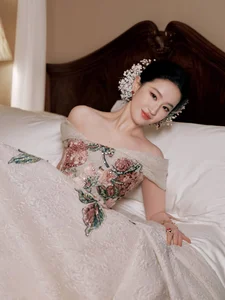 Liu Yifei Stuns in Dramatic Emerald Green Gown and Luxury High Jewelry: Red Carpet Fashion Inspiration and Global Celebrity Style Trends - image 6