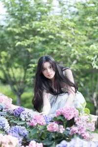 Jing Jing Jing Vol.8624: Dreamy Beauty in a Hydrangea Garden | YiTuYu Art Language Series - image 0