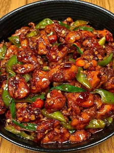 12 Hearty Comfort Food Dishes Perfect for Chilly Weather and Family Dinners - image 5