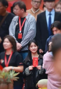 Shen Yue: Overcoming Industry Criticism and Redefining Her Visual Identity - image 5