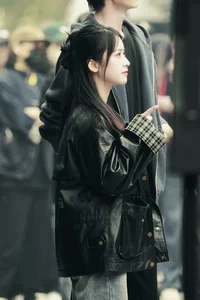 Shen Yue: Overcoming Industry Criticism and Redefining Her Visual Identity - image 11