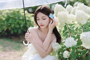Elegant Visuals in YiTuYu Art Language Vol.7469 with Model Yu Er - image 17