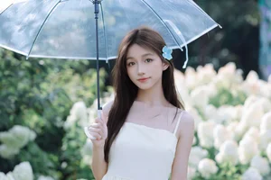 Elegant Visuals in YiTuYu Art Language Vol.7469 with Model Yu Er - image 24