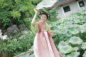 Captivating Visuals from YiTuYu Art Language Vol.5717 Li Yue Art Gallery - image 30
