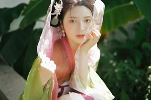 Captivating Visuals from YiTuYu Art Language Vol.5717 Li Yue Art Gallery - image 19