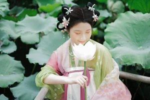 Captivating Visuals from YiTuYu Art Language Vol.5717 Li Yue Art Gallery - image 26