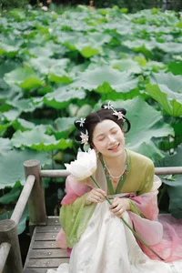 Captivating Visuals from YiTuYu Art Language Vol.5717 Li Yue Art Gallery - image 11