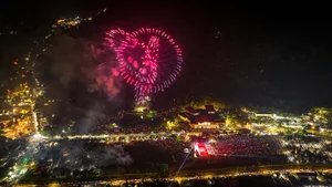Ba Den Mountain Pilgrimage: Thousands Gather for New Year Blessings - image 3