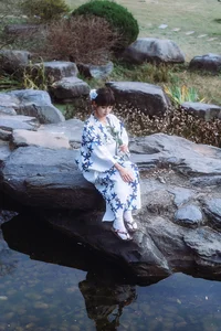 Elegant Portraiture: YiTuYu Art Language Vol.7075 featuring Xiao Yang - image 11