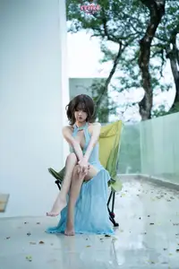 Discover the captivating allure of Coser Qi Qi Yao Guai O in her enchanting Green Wilderness photoshoot. - image 12