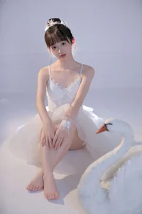 YiTuYu Art Language Vol.7465: Licaicain’s Stunning Portrait Collection - image 6