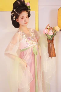 Elegant Portraiture: Exploring YiTuYu Art Language Vol.4711 Featuring You Er Bai Bai - image 10