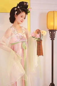Elegant Portraiture: Exploring YiTuYu Art Language Vol.4711 Featuring You Er Bai Bai - image 24