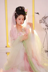 Elegant Portraiture: Exploring YiTuYu Art Language Vol.4711 Featuring You Er Bai Bai - image 7