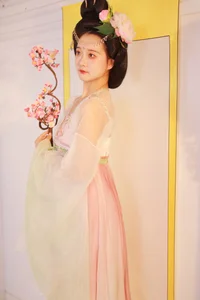 Elegant Portraiture: Exploring YiTuYu Art Language Vol.4711 Featuring You Er Bai Bai - image 11