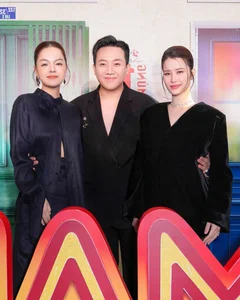 Chic Maternity Style: Dong Nhi's Elegant Fashion Journey During Her Second Pregnancy - image 7