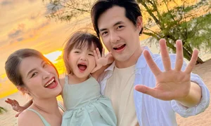 Chic Maternity Style: Dong Nhi's Elegant Fashion Journey During Her Second Pregnancy - image 8
