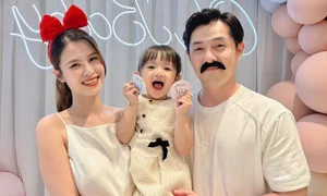Chic Maternity Style: Dong Nhi's Elegant Fashion Journey During Her Second Pregnancy - image 11