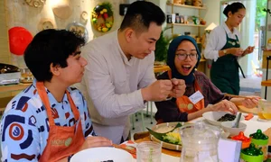 Authentic Vietnamese Cooking Classes: Learning Banh Xeo and Bo La Lot in Saigon - image 8
