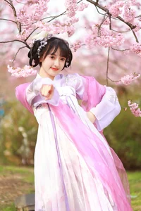 Refined Beauty in YiTuYu Art Language Vol.4683 with Nuo Nuo Chi Nuo Mi - image 5