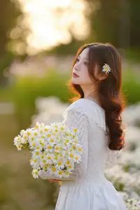 Gentle Muse in White Daisy Field: Youthful Beauty Captivating Hearts Under Golden Hour Sun - image 0