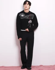 Yoo Yeon Seok Reveals Travel Plans Following 'When The Phone Rings' Success - image 4
