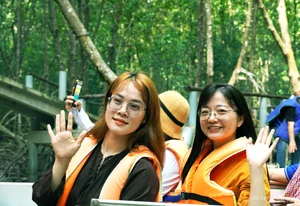 Canoe Adventures Through the Majestic Mangrove Forests of Dat Mui - image 3
