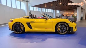 Porsche 718 Spyder RS in Racing Yellow: A 15 Billion VND Masterpiece of Pure Performance and Design - image 22