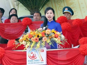 Stunning Beauty of the Youth Representative at the 70th Anniversary of Dien Bien Phu Victory - image 4