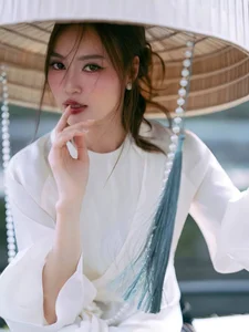 How Vietnamese Actress Ninh Dương Lan Ngọc Maintains Her Stunning Physique and Radiant Health Without Strict Dieting: Wellness Secrets for Women Over 30 - image 1