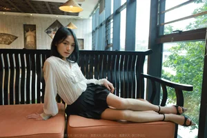 Youthful Energy: Xiao Liu in IESS Mini Pleated Skirt Collection - image 2