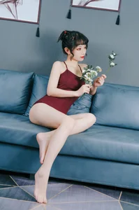 YiTuYu Art Language Vol.4286: Exploring the Visual Elegance of Tao Mo Gong Zi X in a Stunning New Photography Collection - image 2