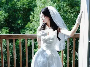 Zhu Zhu Molly: Impressive Debut in a Pristine White Wedding Gown | XiuRen - image 8