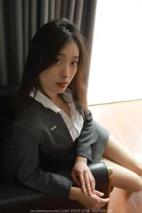 Sophisticated Urban Style: IESS No.1635 Featuring Xiao Jiu Professional Portrait Gallery - image 6
