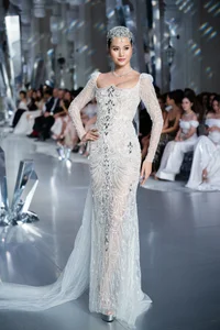 Lo Lem's Viral Fashion Runway Debut: The Rising Star Captivating Social Media in Vietnam - image 1