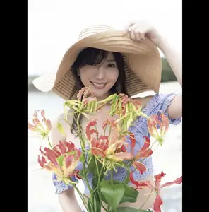 JP Morisaki Tomomi Nectar: Captivating Elegance in Digital Photo Book - image 3