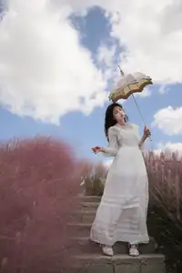 Enyyyn's Dreamy Escape in a Pink Grass Field – YiTuYu Vol.8630 - image 20