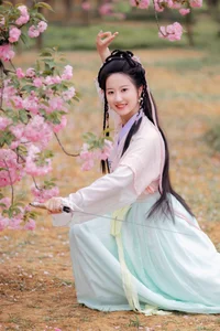 Timeless Elegance: YiTuYu Art Language Vol.7042 Zhou Mi Fan - image 3