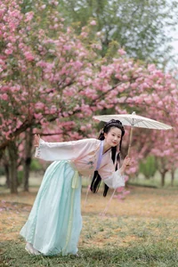 Timeless Elegance: YiTuYu Art Language Vol.7042 Zhou Mi Fan - image 1