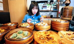 Korean Social Media Star Bravely Discusses Privacy Concerns and Digital Rights - image 1