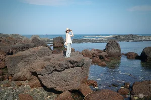 Unveiling Ganh Da Do: The Hidden Red Rock Gem of Quang Ngai for Adventurous Travelers - image 0