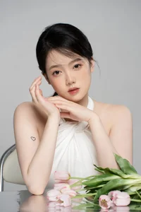 Visual Storytelling in YiTuYu Art Language Vol.5589 Featuring Lu Dan - image 2